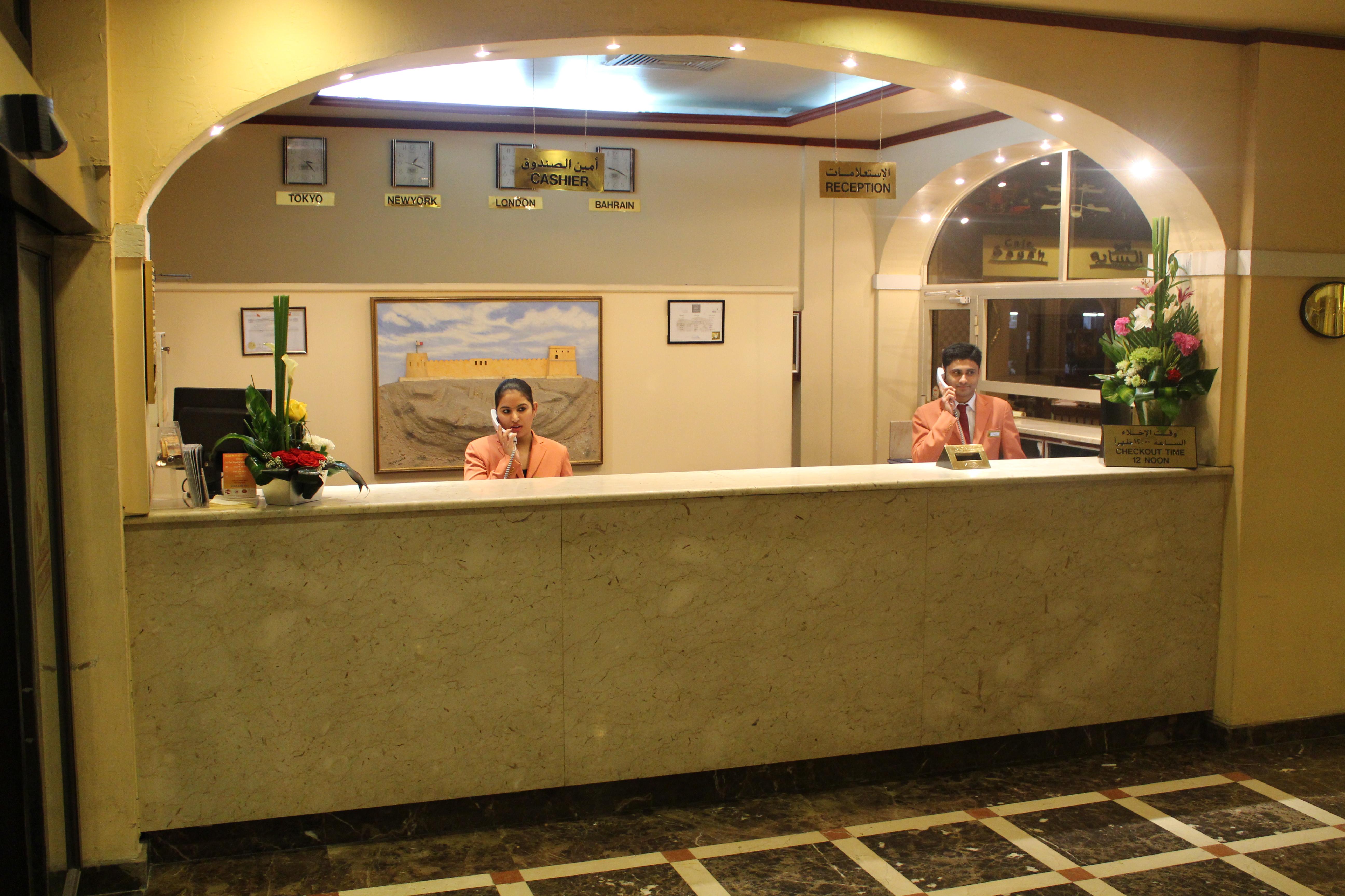 Delmon International Hotel Manama Extérieur photo