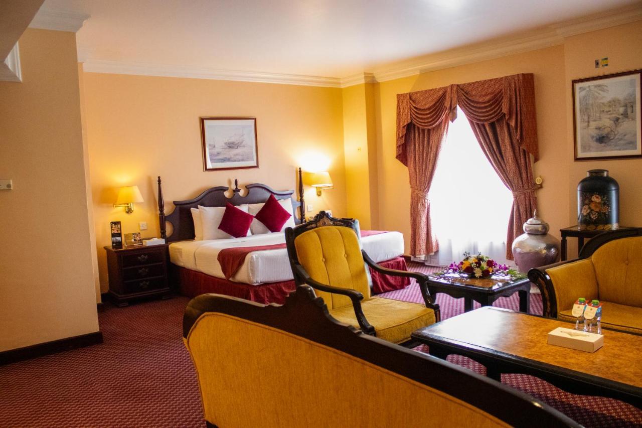 Delmon International Hotel Manama Extérieur photo