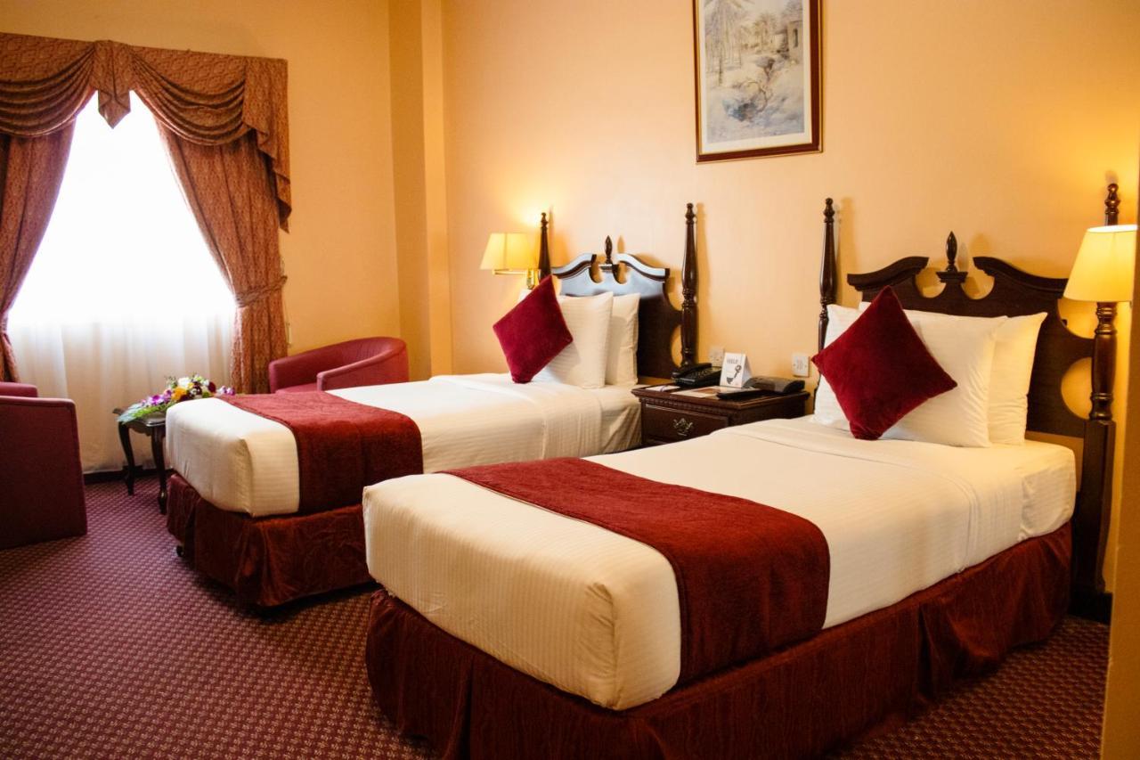 Delmon International Hotel Manama Extérieur photo