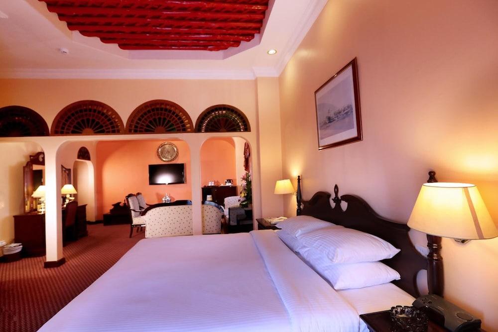 Delmon International Hotel Manama Extérieur photo