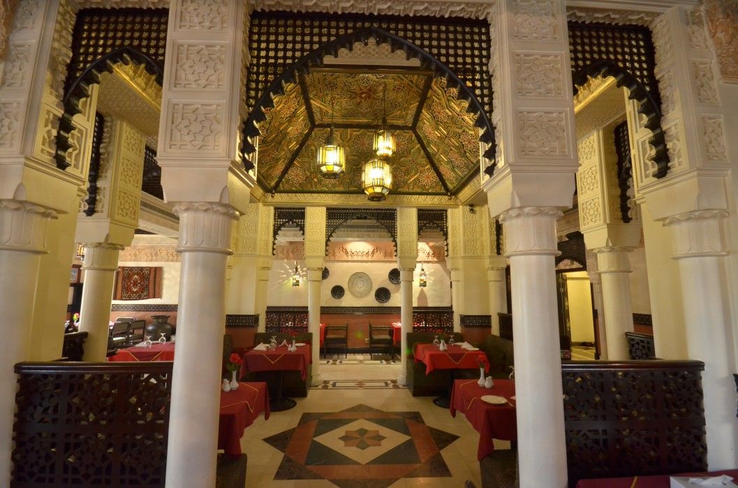 Delmon International Hotel Manama Extérieur photo