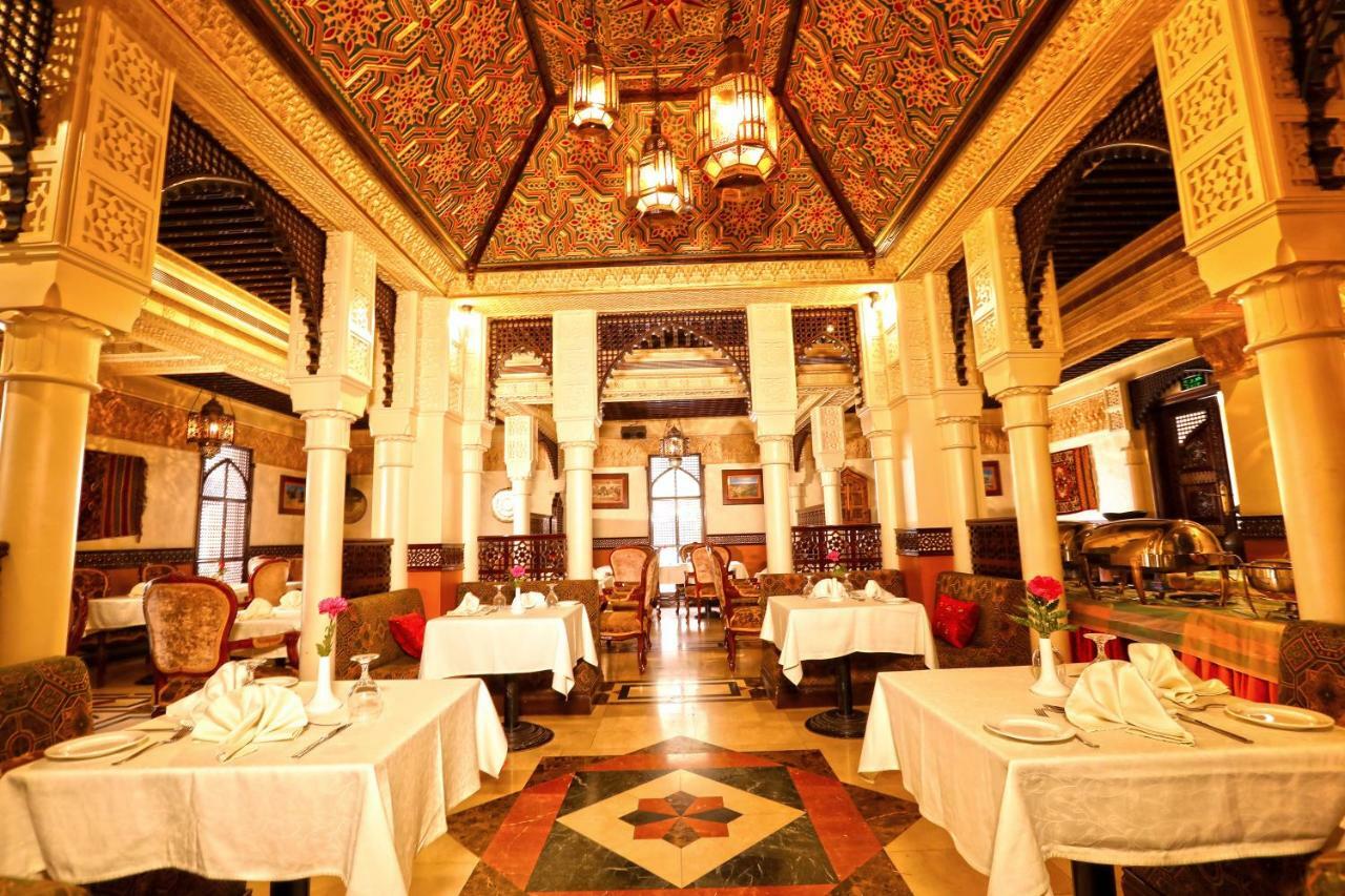 Delmon International Hotel Manama Extérieur photo